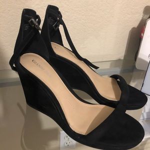 Women’s shoes